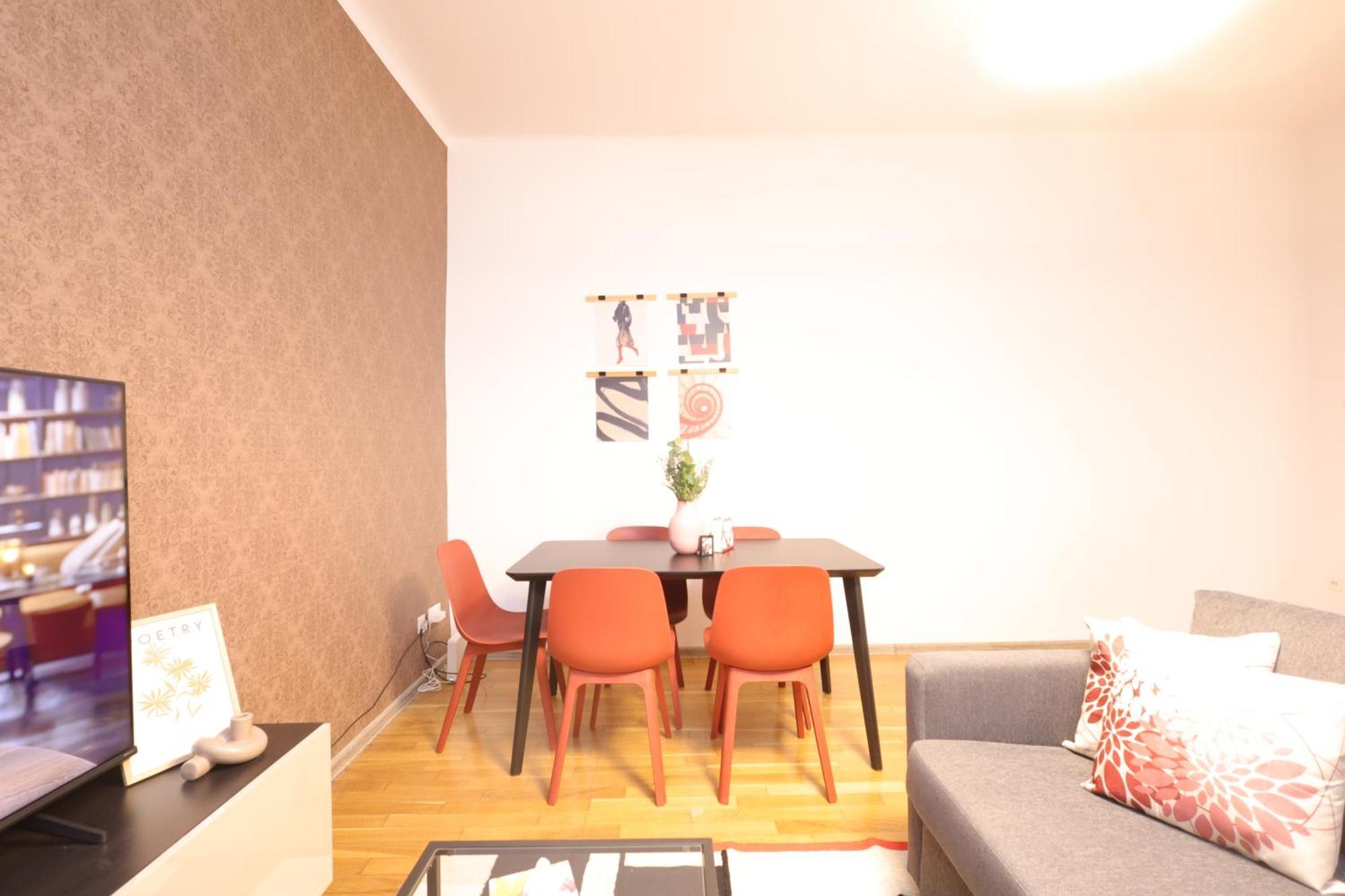 Ruby Holiday Home With Patio 维也纳 外观 照片